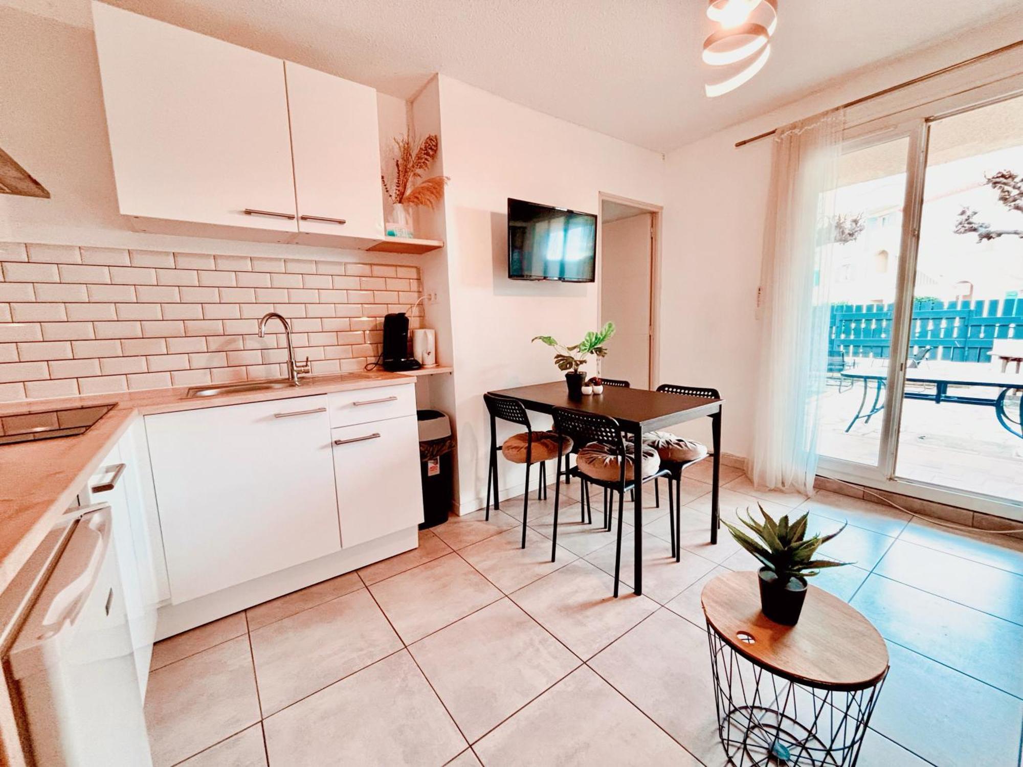 Appartement Calme Avec Jardin Privatif - 3 - กาเนต์-อ็อง-รูสซียง ภายนอก รูปภาพ