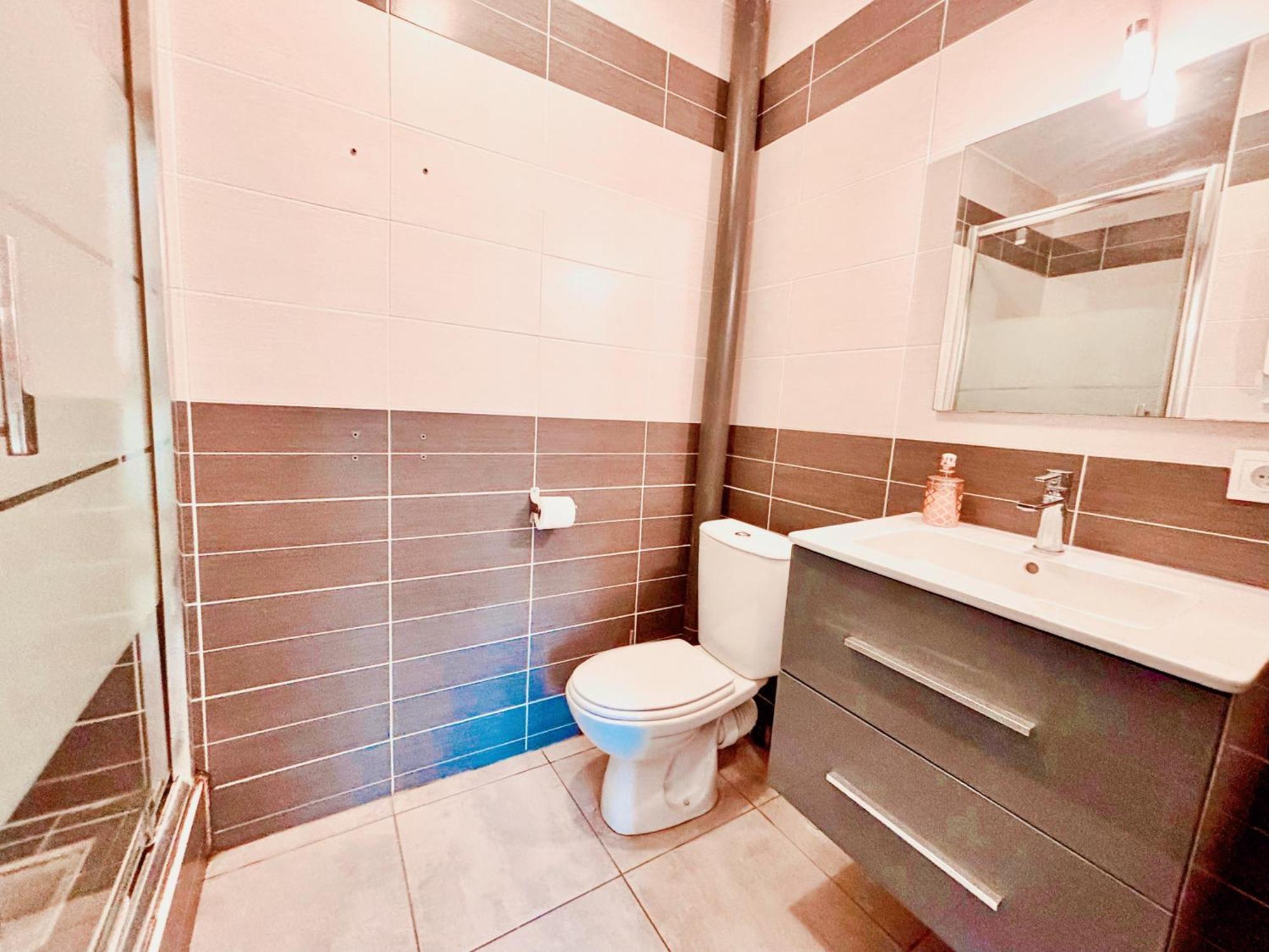 Appartement Calme Avec Jardin Privatif - 3 - กาเนต์-อ็อง-รูสซียง ภายนอก รูปภาพ