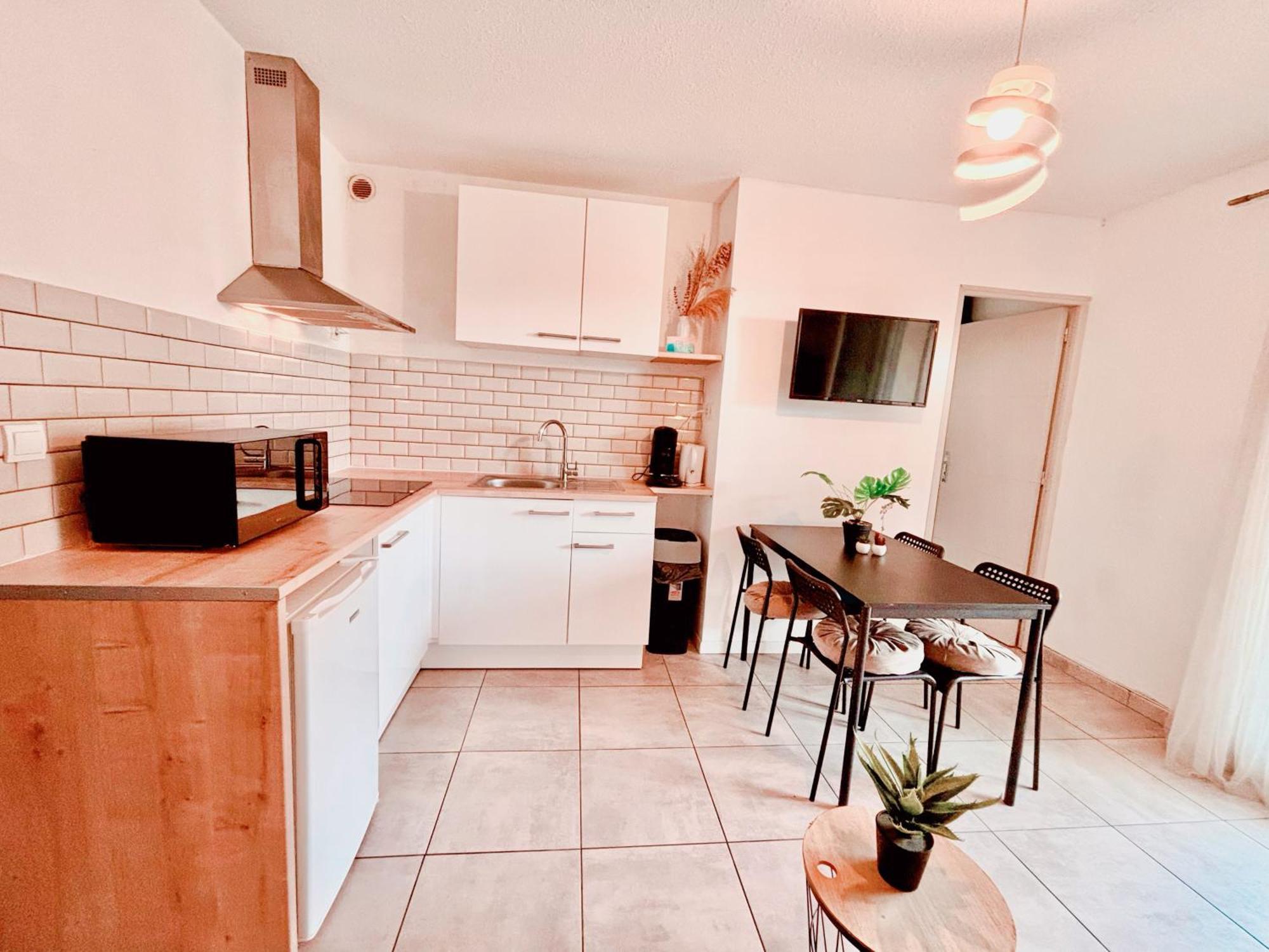 Appartement Calme Avec Jardin Privatif - 3 - กาเนต์-อ็อง-รูสซียง ภายนอก รูปภาพ